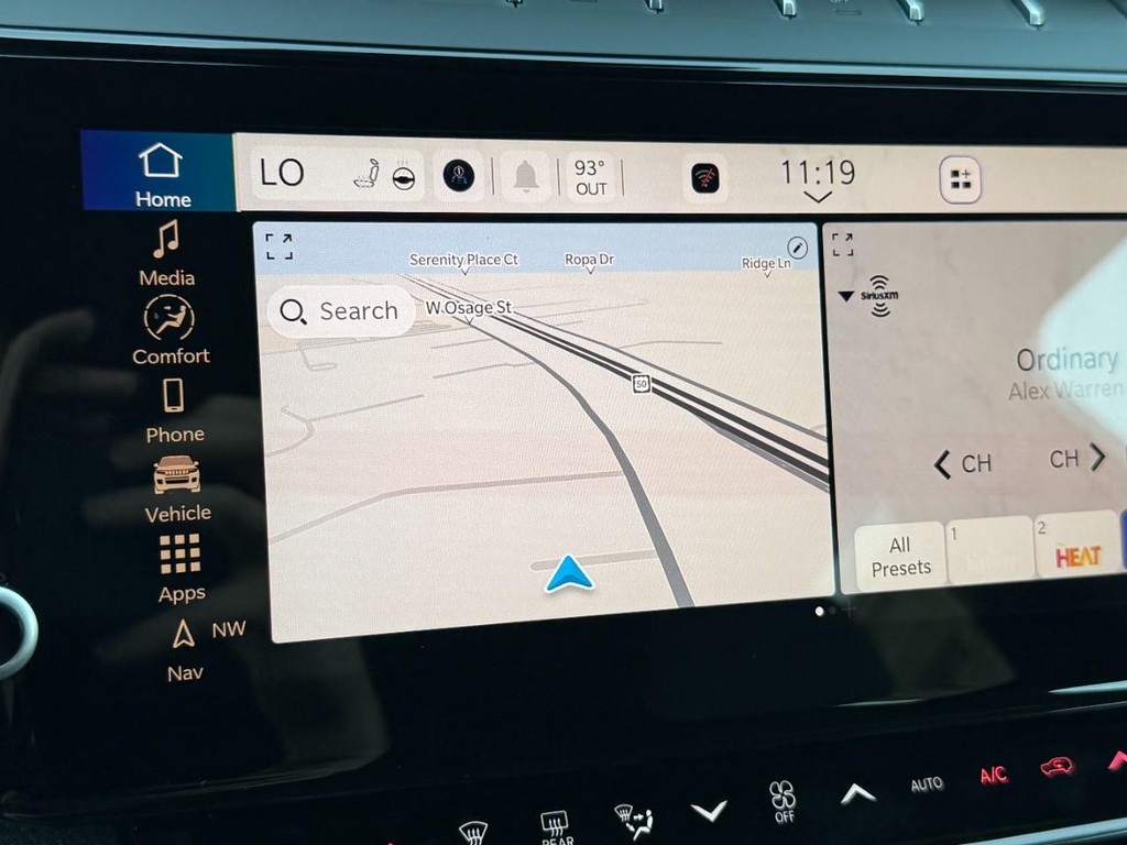 Jeep Grand Cherokee Vehicle Full-screen Gallery Image 17