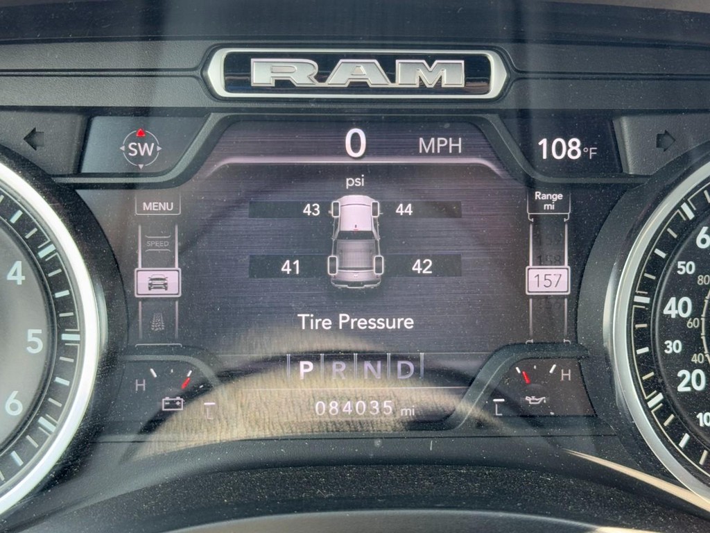 Ram 1500 Vehicle Full-screen Gallery Image 20