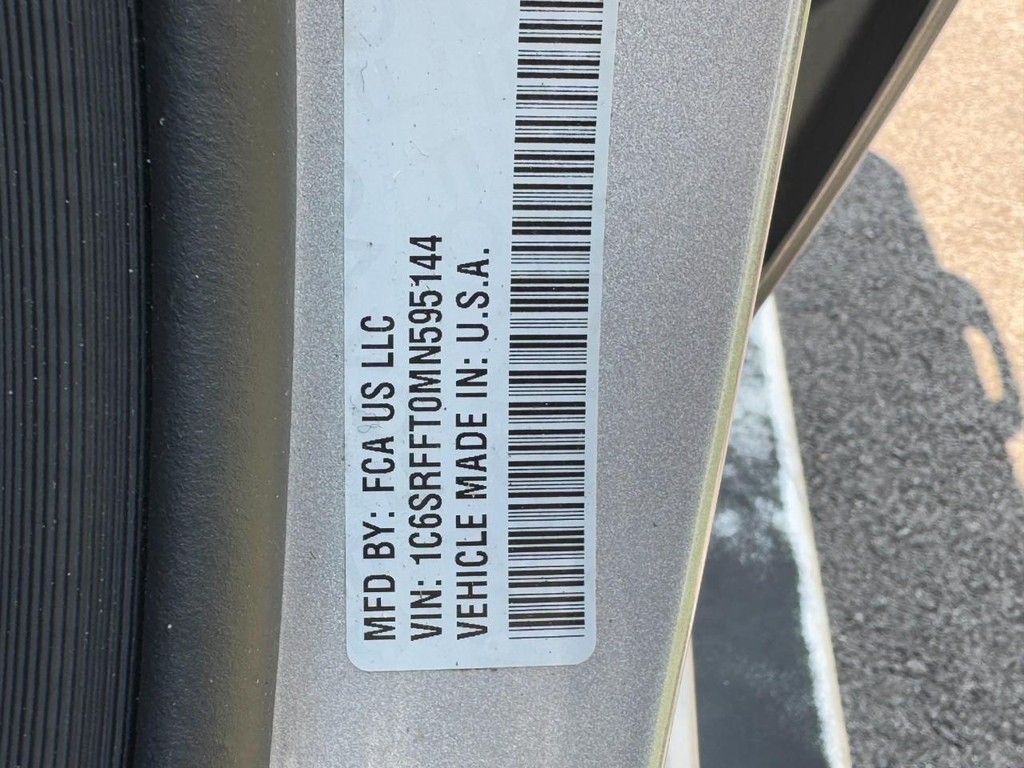 Ram 1500 Vehicle Full-screen Gallery Image 26