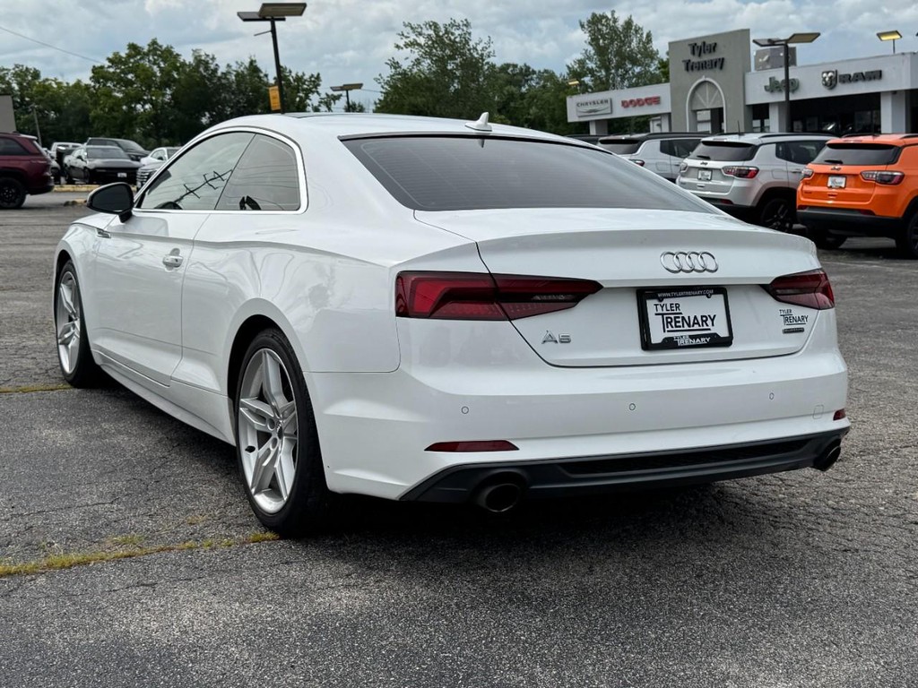 Audi A5 Coupe Vehicle Full-screen Gallery Image 06