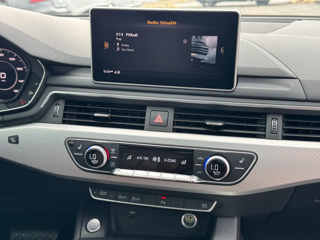 Audi A5 Coupe Vehicle Full-screen Gallery Image 14