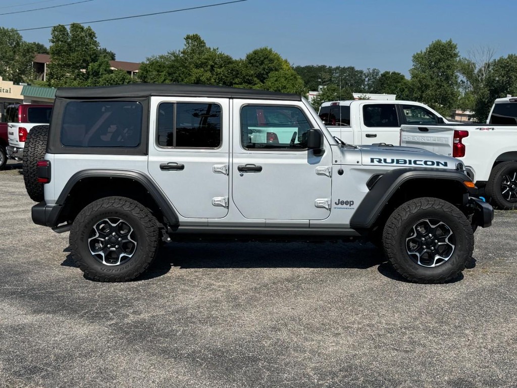 Jeep Wrangler 4xe Vehicle Full-screen Gallery Image 02