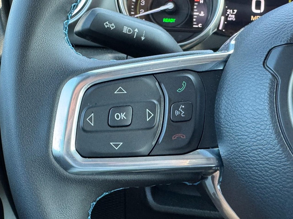 Jeep Wrangler 4xe Vehicle Full-screen Gallery Image 18
