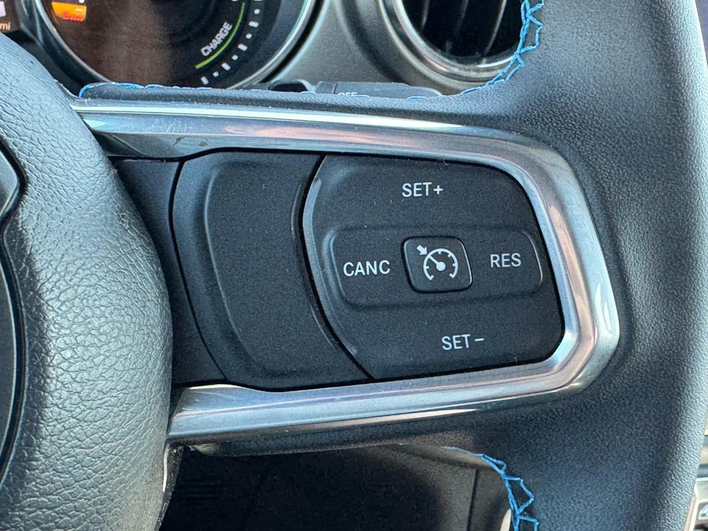 Jeep Wrangler 4xe Vehicle Full-screen Gallery Image 19