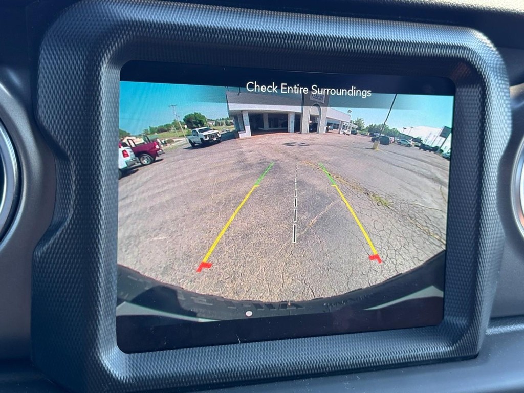 Jeep Wrangler 4xe Vehicle Full-screen Gallery Image 24
