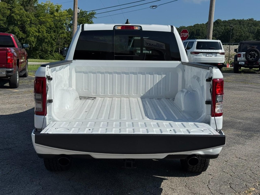 Ram 1500 Vehicle Full-screen Gallery Image 06