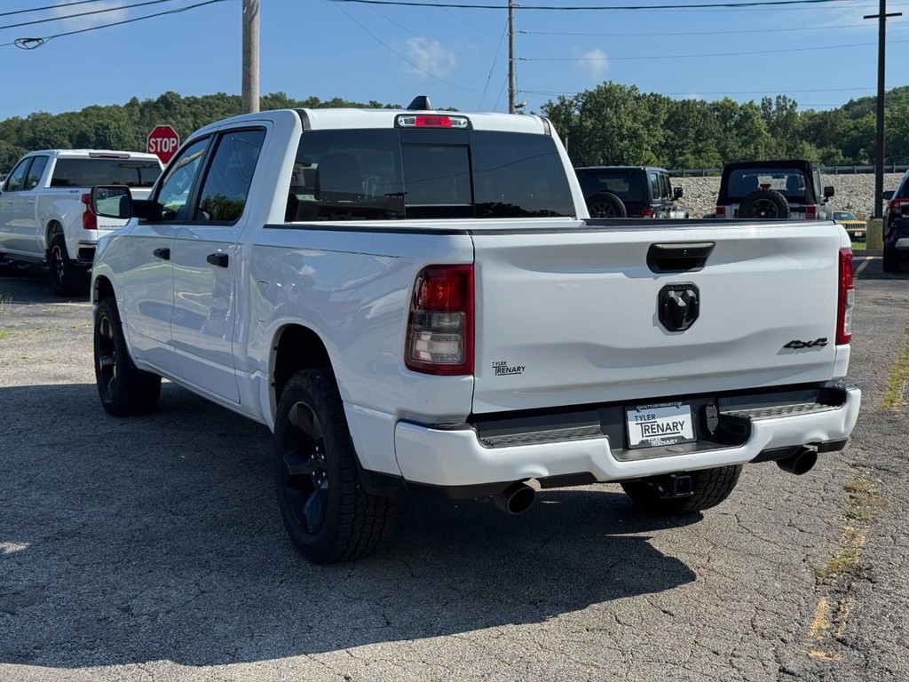 Ram 1500 Vehicle Full-screen Gallery Image 07