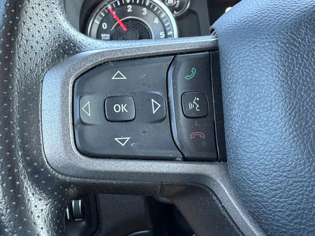 Ram 1500 Vehicle Full-screen Gallery Image 18