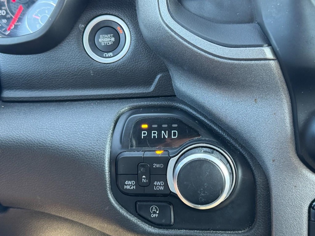 Ram 1500 Vehicle Full-screen Gallery Image 21