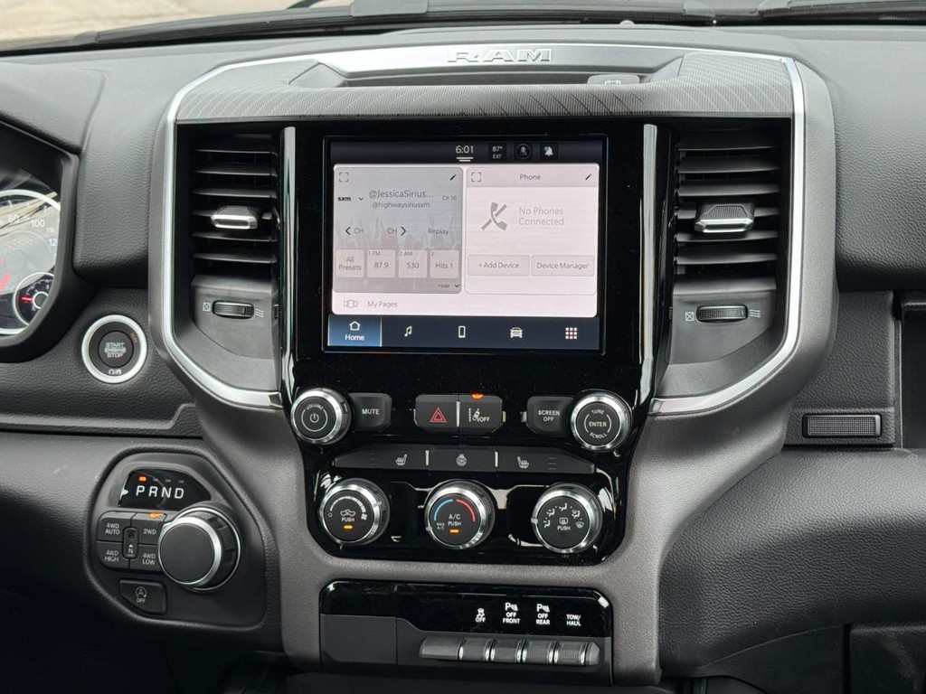Ram 1500 Vehicle Full-screen Gallery Image 10