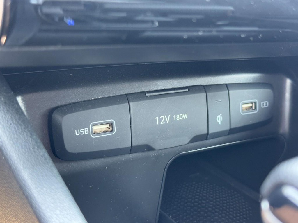 Hyundai Tucson Vehicle Full-screen Gallery Image 21