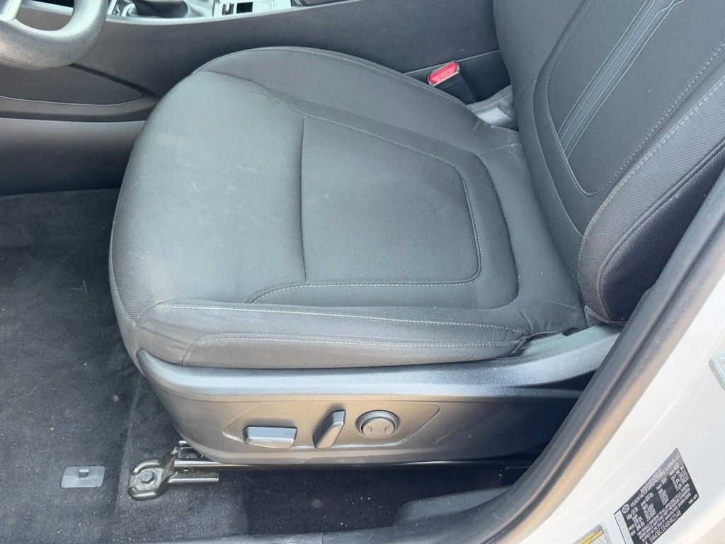 Hyundai Tucson Vehicle Full-screen Gallery Image 25