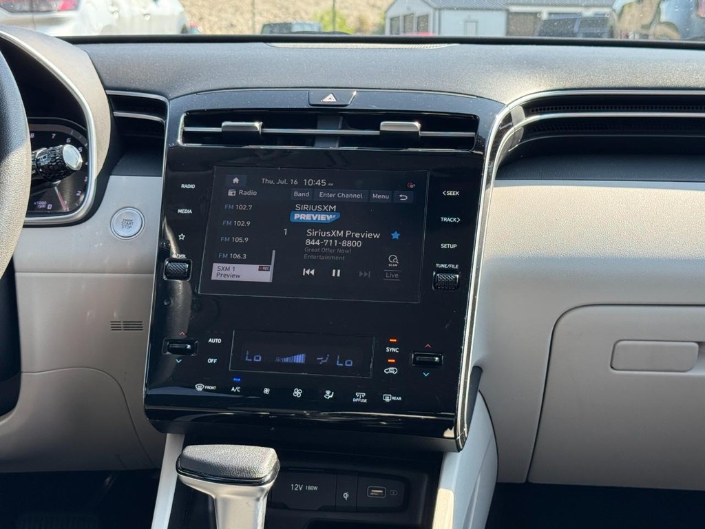 Hyundai Tucson Vehicle Full-screen Gallery Image 15