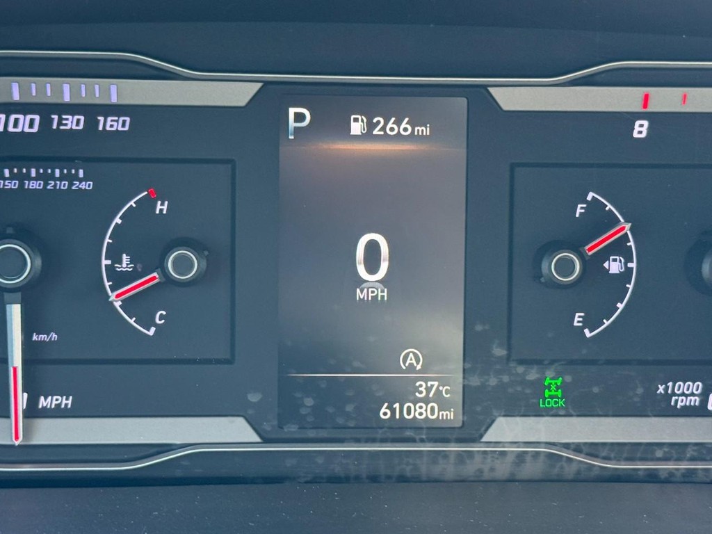Hyundai Tucson Vehicle Full-screen Gallery Image 20
