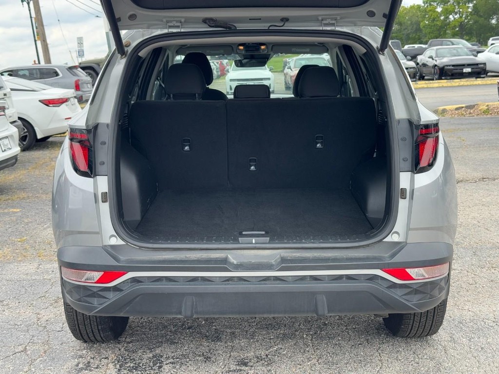 Hyundai Tucson Vehicle Full-screen Gallery Image 06