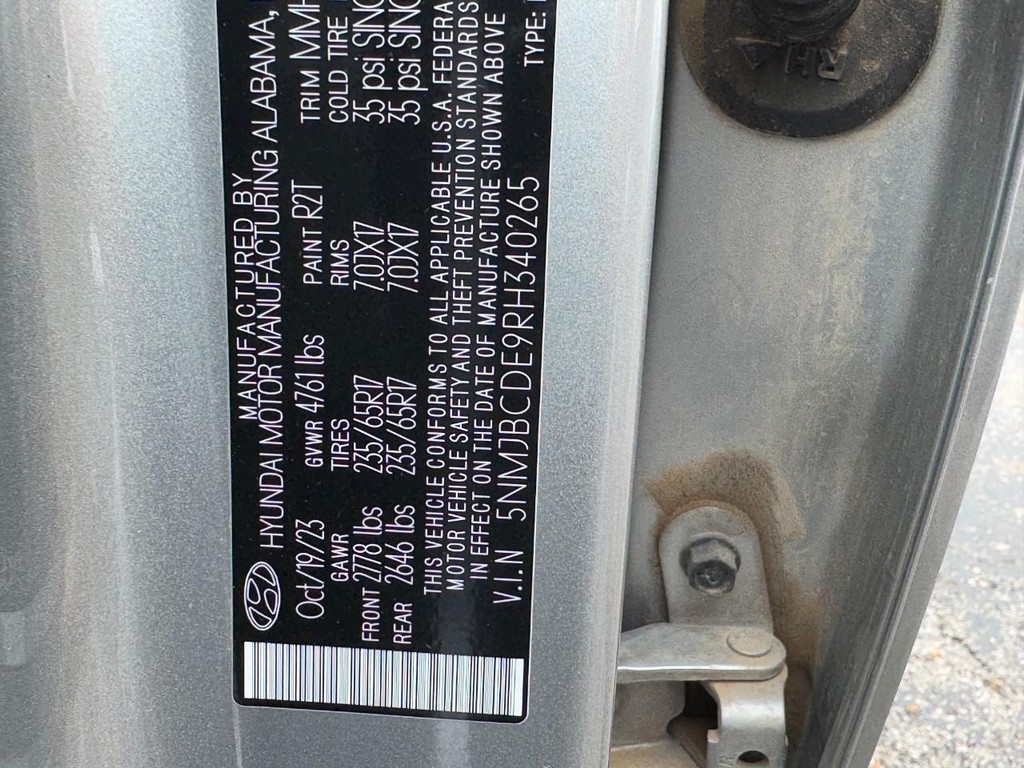 Hyundai Tucson Vehicle Full-screen Gallery Image 26