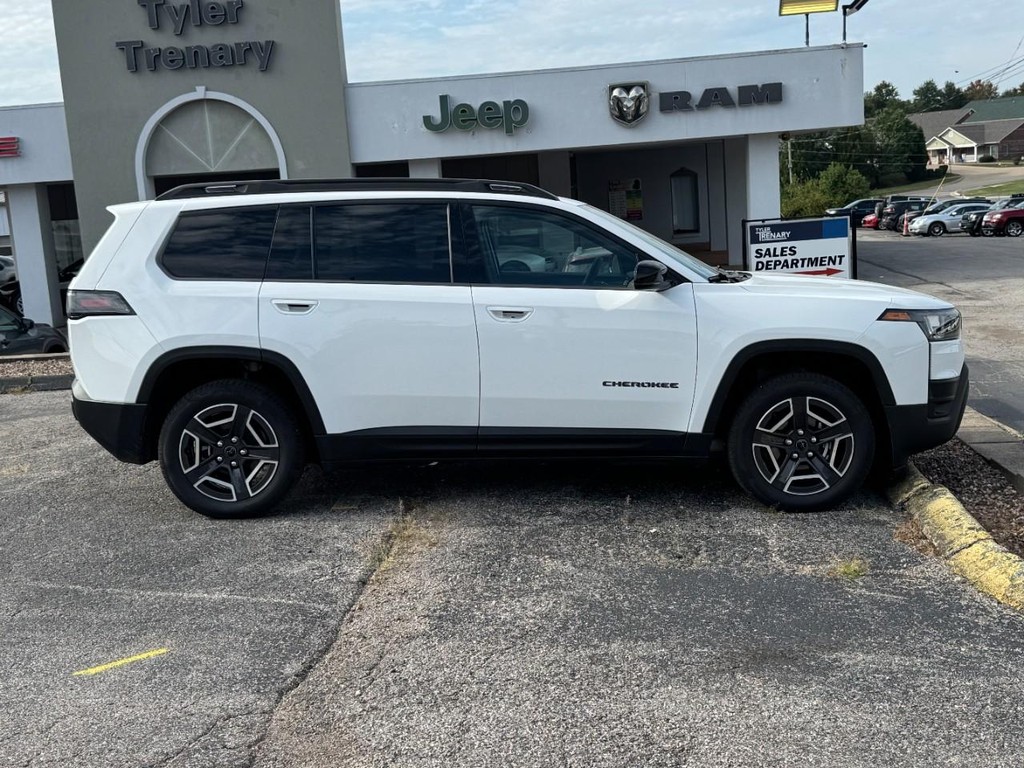 Jeep Cherokee Vehicle Full-screen Gallery Image 02