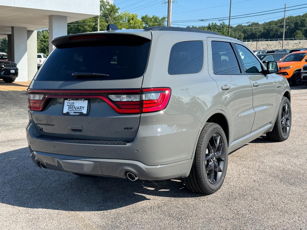 Dodge Durango Vehicle Full-screen Gallery Image 04