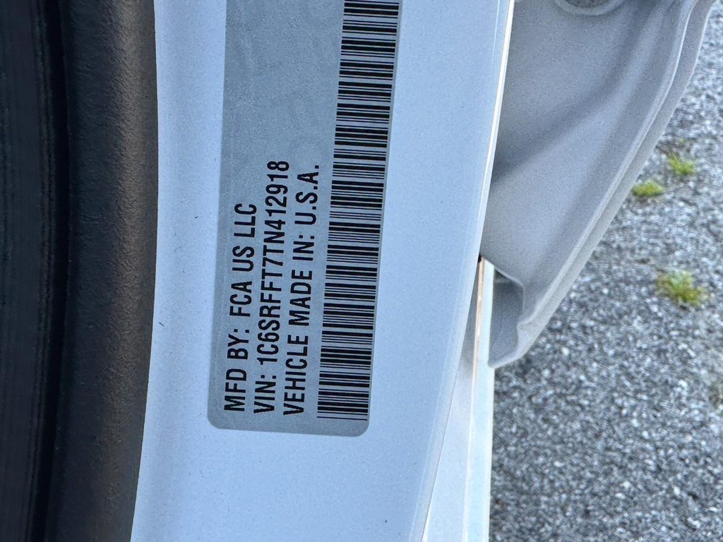 Ram 1500 Vehicle Full-screen Gallery Image 20