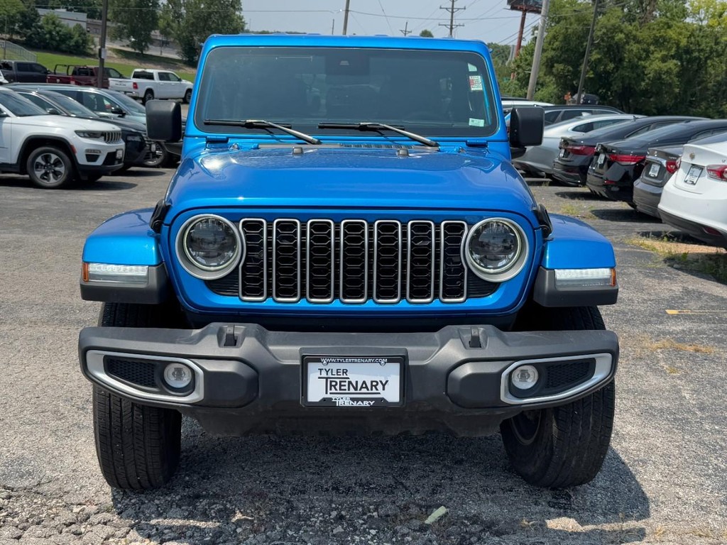 Jeep Wrangler Vehicle Full-screen Gallery Image 11