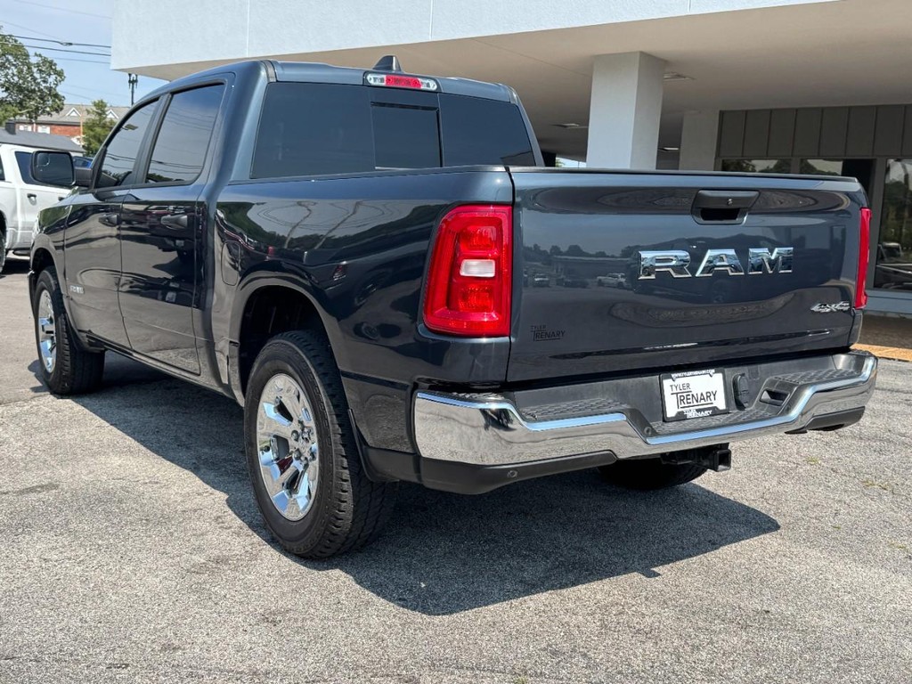 Ram 1500 Vehicle Full-screen Gallery Image 07