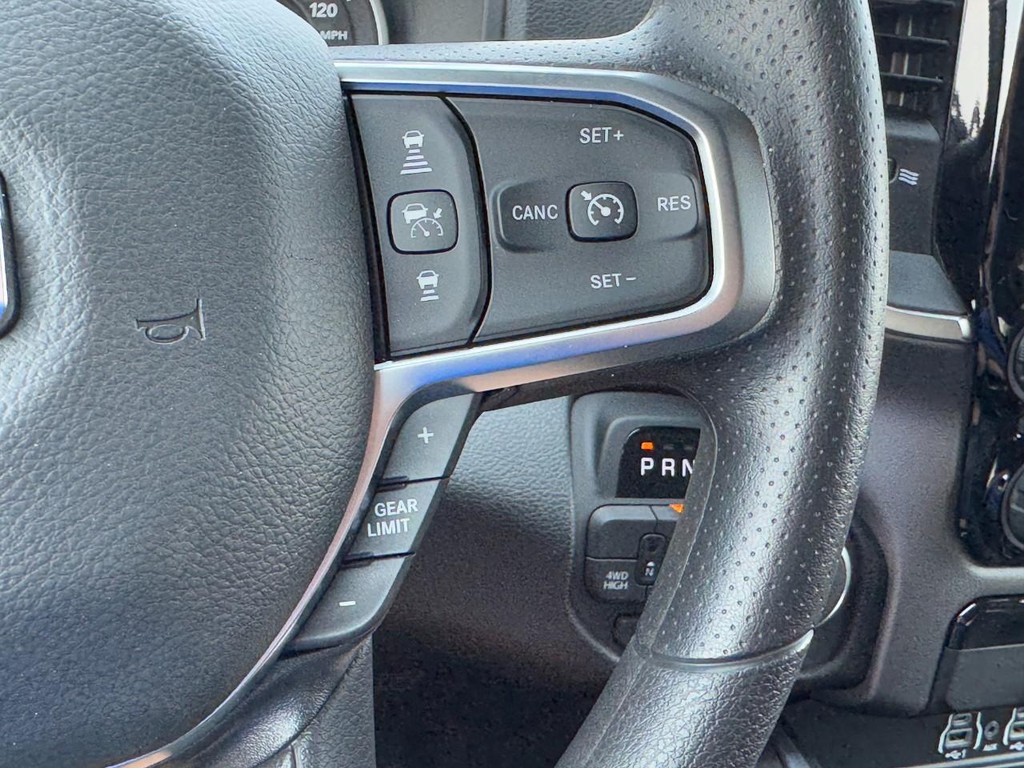 Ram 1500 Vehicle Full-screen Gallery Image 13