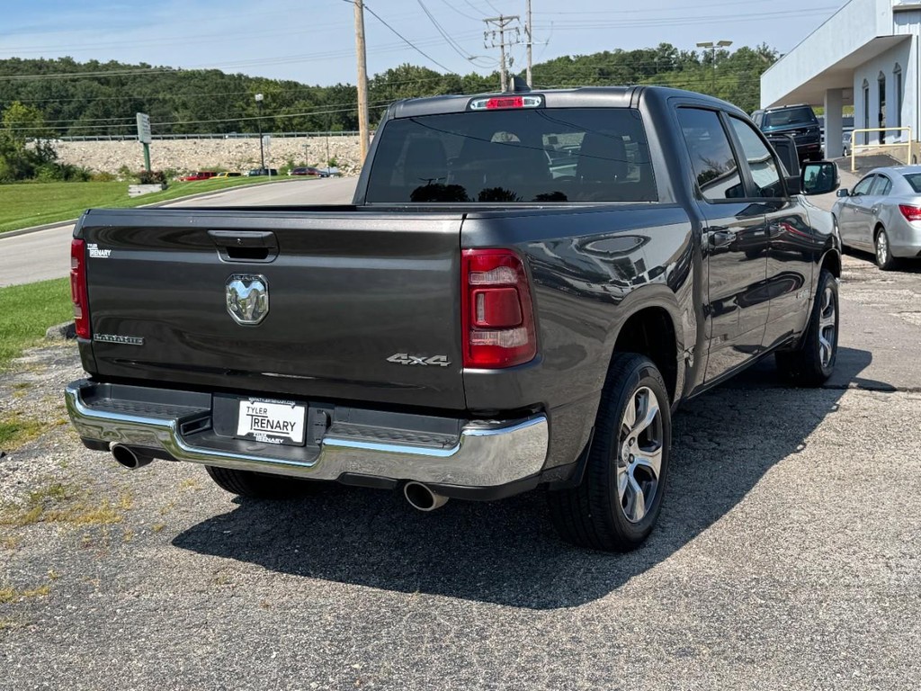 Ram 1500 Vehicle Full-screen Gallery Image 04