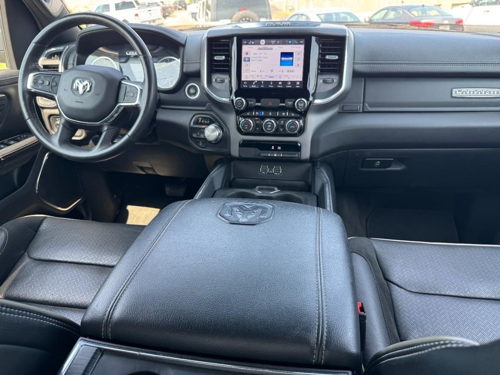 Ram 1500 Vehicle Full-screen Gallery Image 13