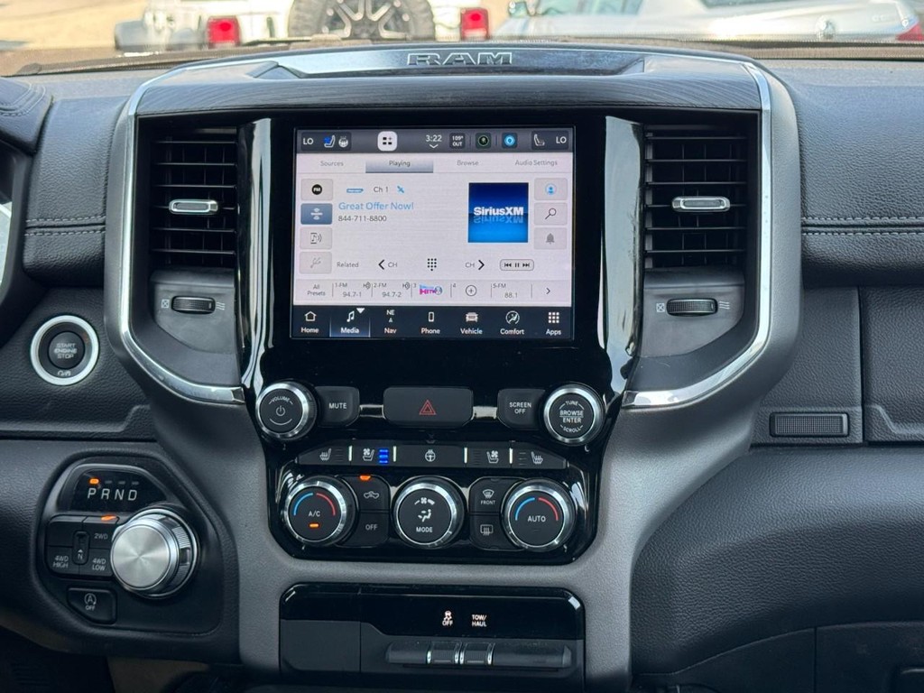 Ram 1500 Vehicle Full-screen Gallery Image 15