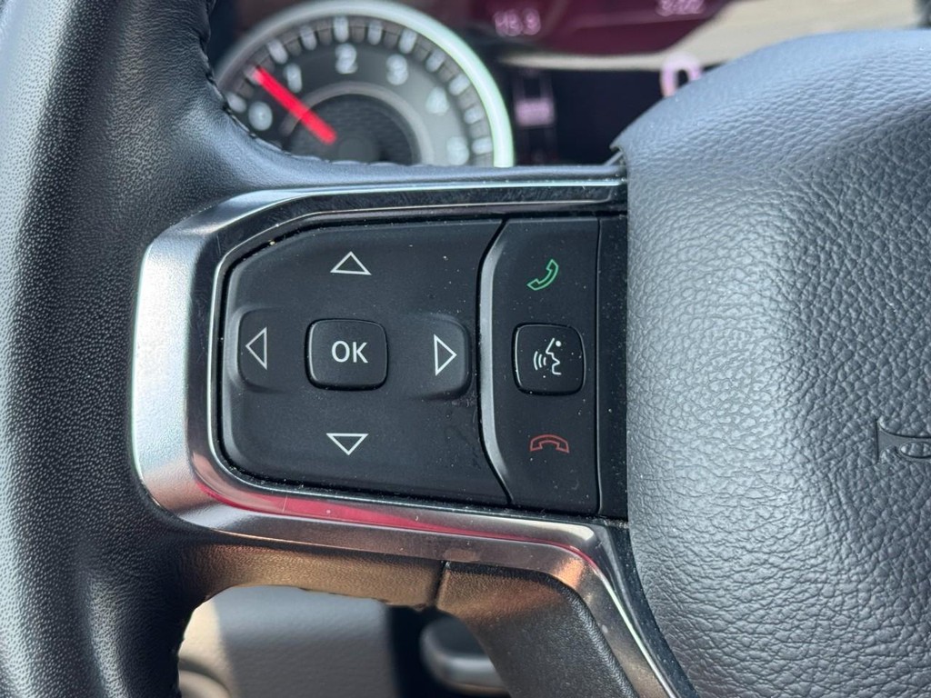 Ram 1500 Vehicle Full-screen Gallery Image 19