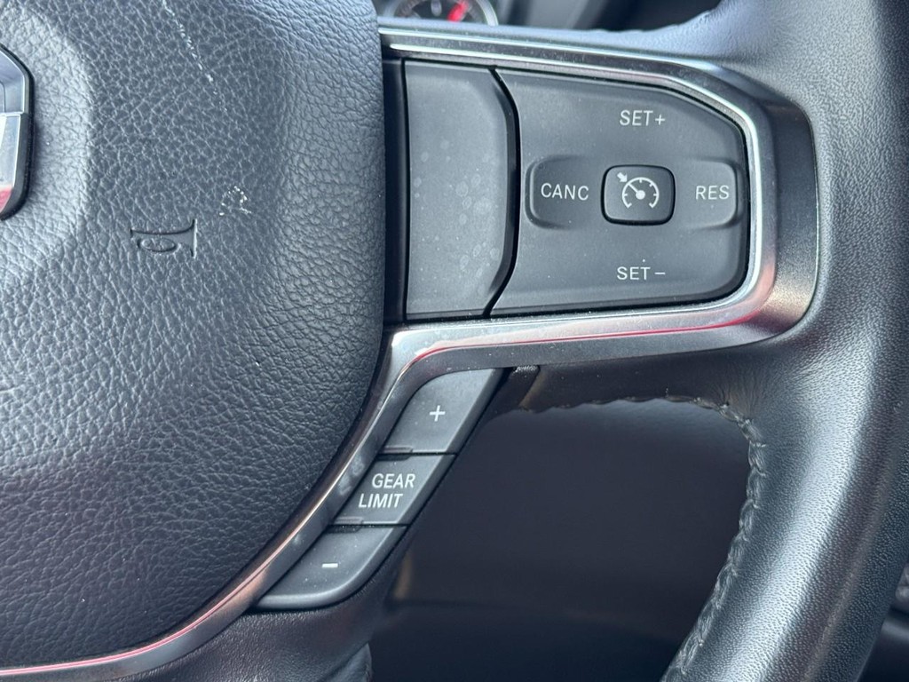 Ram 1500 Vehicle Full-screen Gallery Image 20