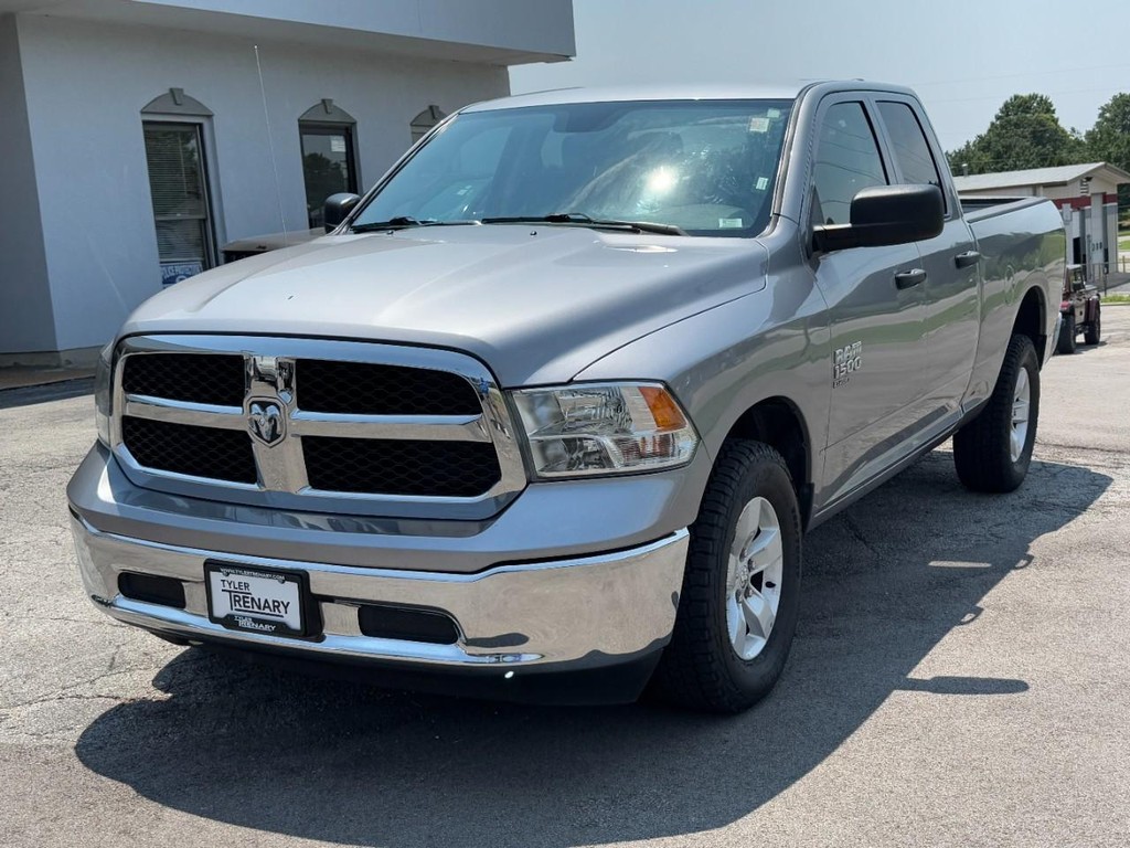 Ram 1500 Classic Vehicle Full-screen Gallery Image 10