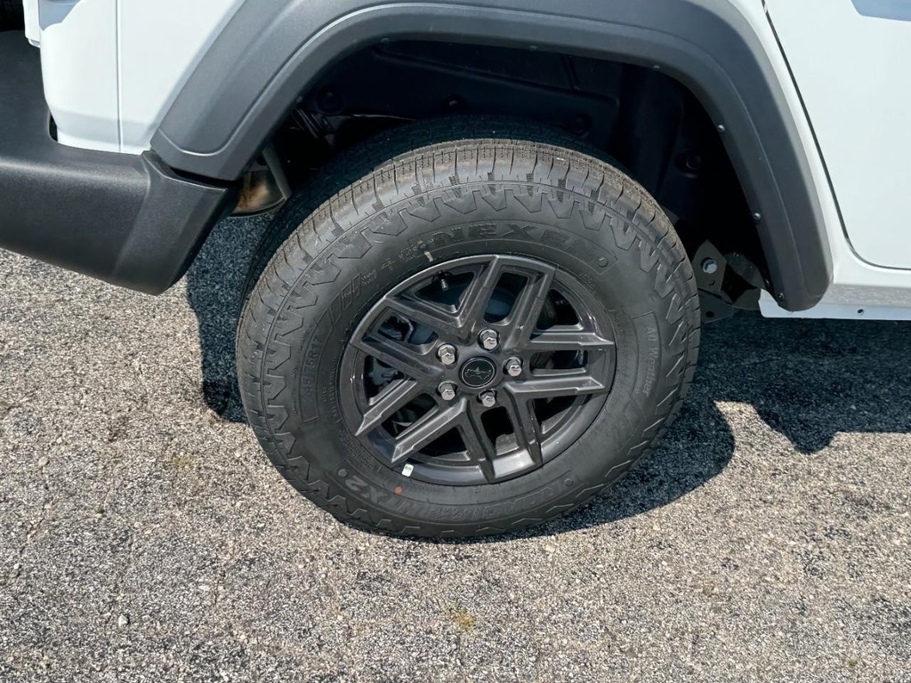 Jeep Wrangler Vehicle Full-screen Gallery Image 05