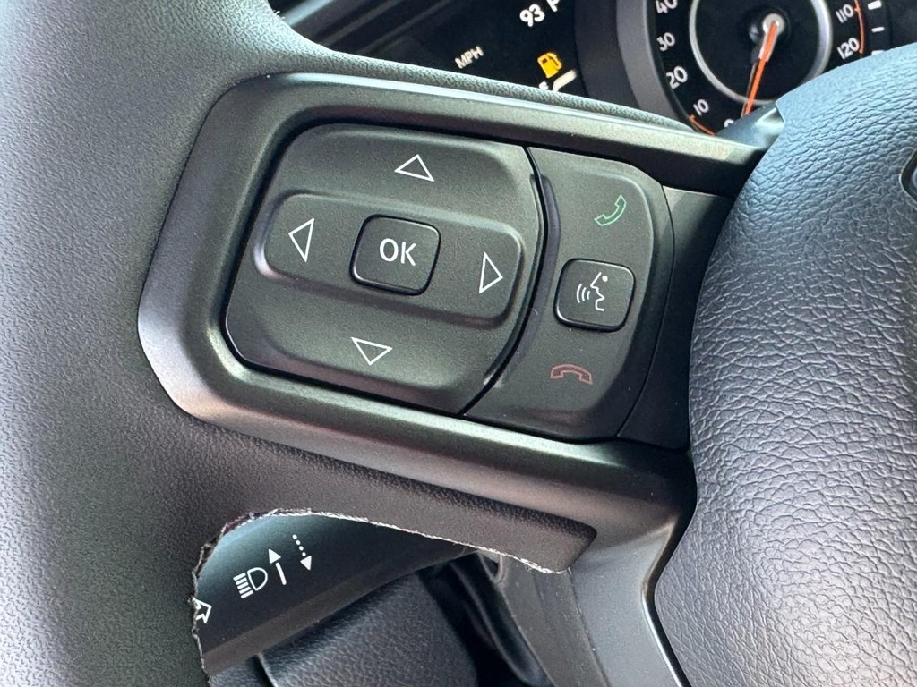 Jeep Wrangler Vehicle Full-screen Gallery Image 12
