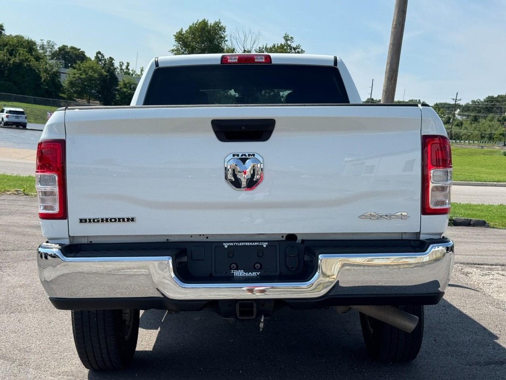 Ram 2500 Vehicle Full-screen Gallery Image 05