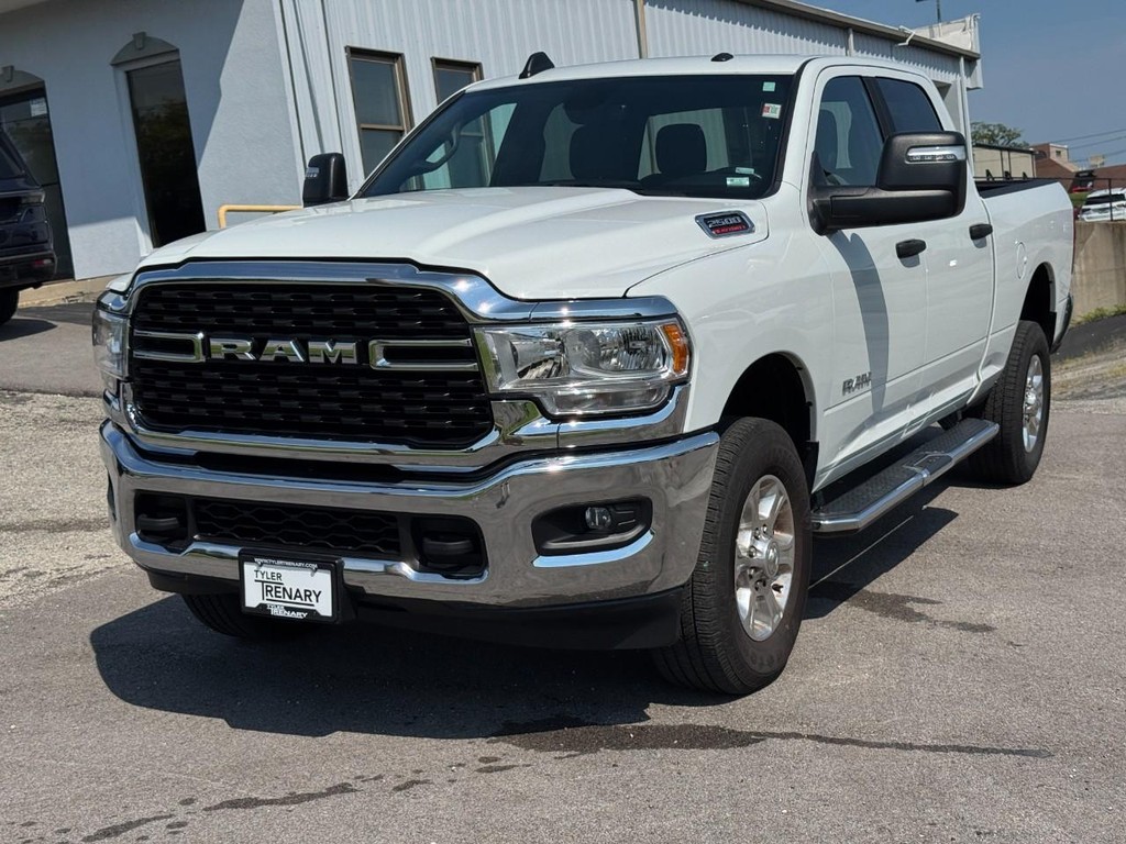 Ram 2500 Vehicle Full-screen Gallery Image 10