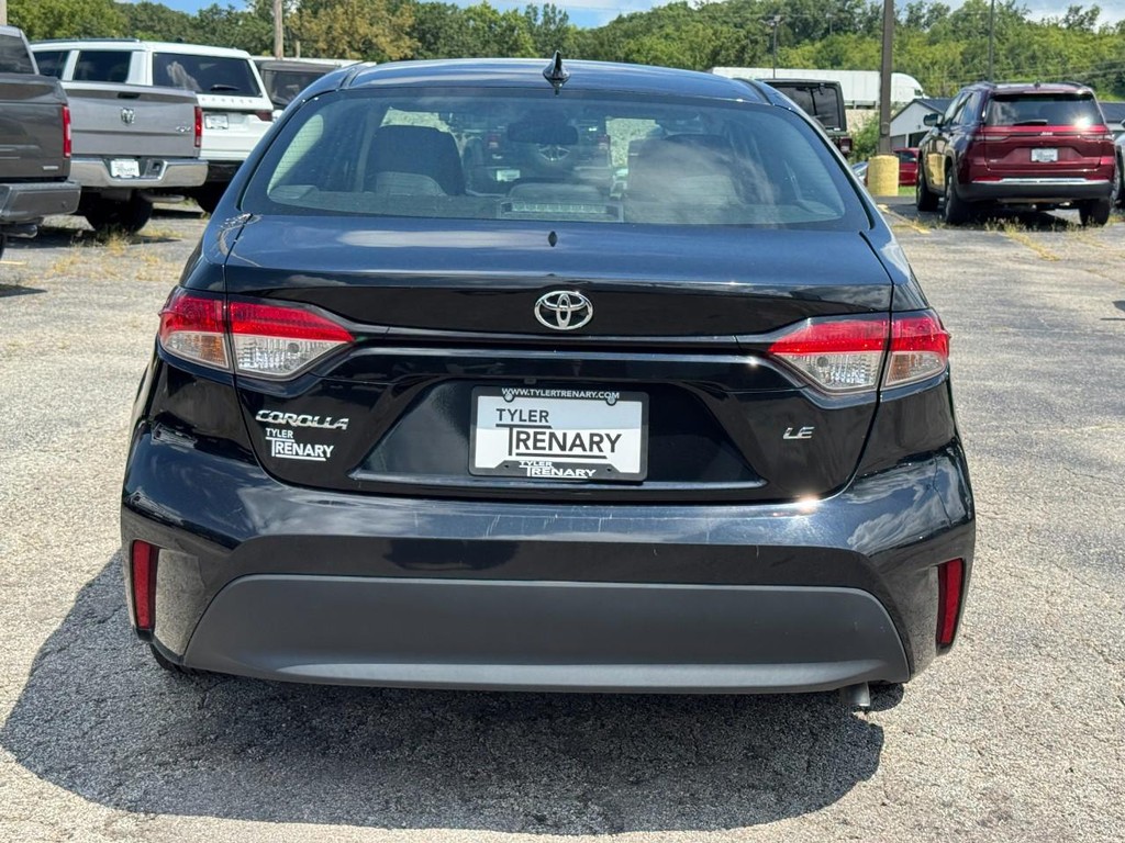 Toyota Corolla Vehicle Full-screen Gallery Image 05
