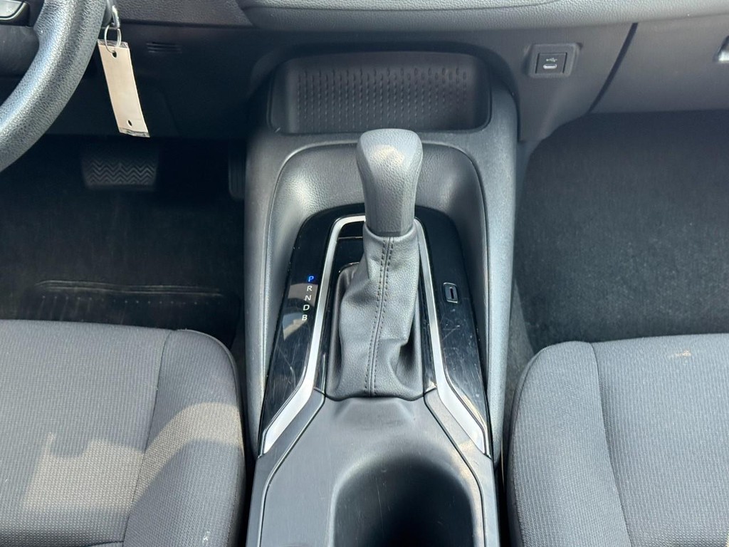 Toyota Corolla Vehicle Full-screen Gallery Image 16