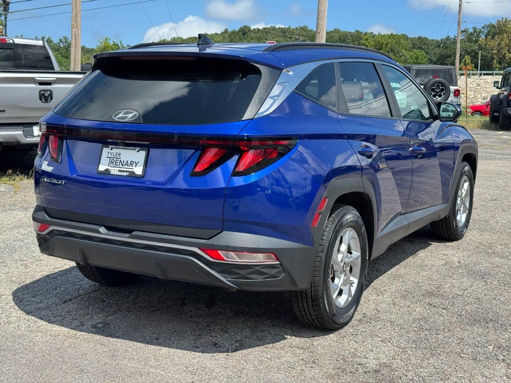 Hyundai Tucson Vehicle Full-screen Gallery Image 04