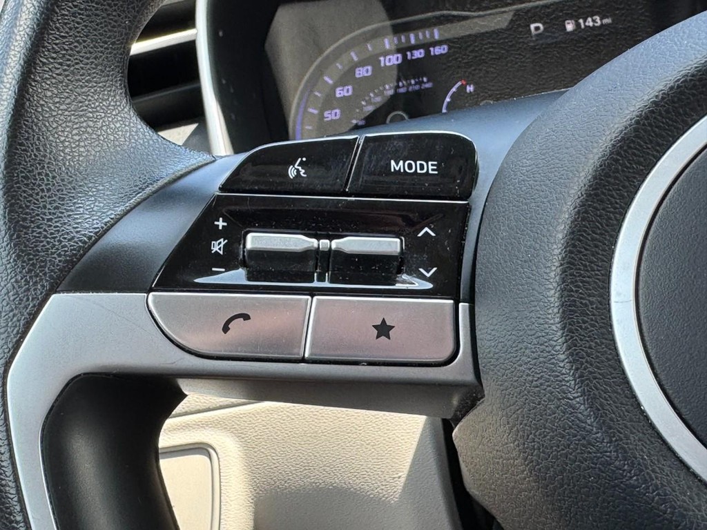 Hyundai Tucson Vehicle Full-screen Gallery Image 18