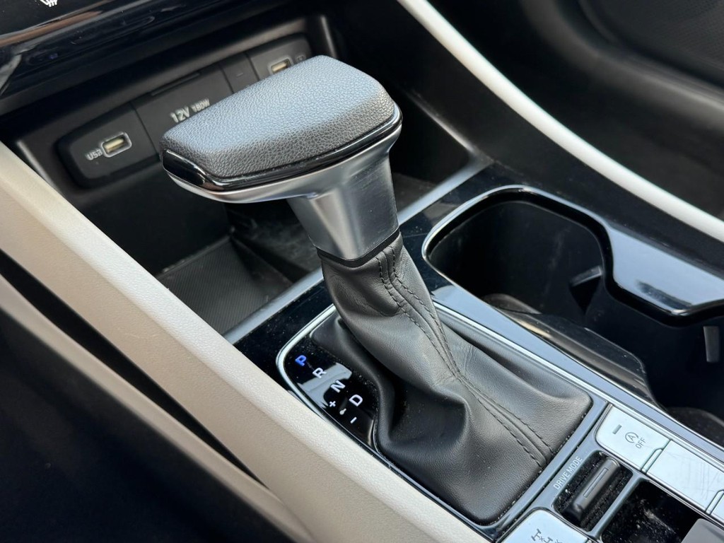 Hyundai Tucson Vehicle Full-screen Gallery Image 22
