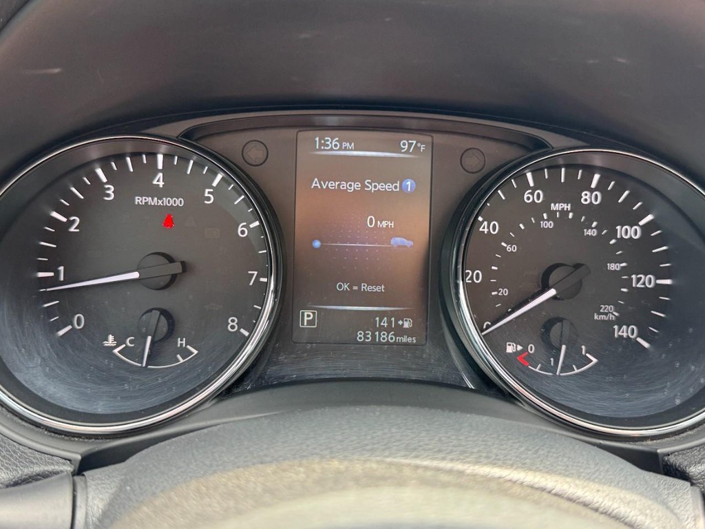 Nissan Rogue Vehicle Full-screen Gallery Image 20