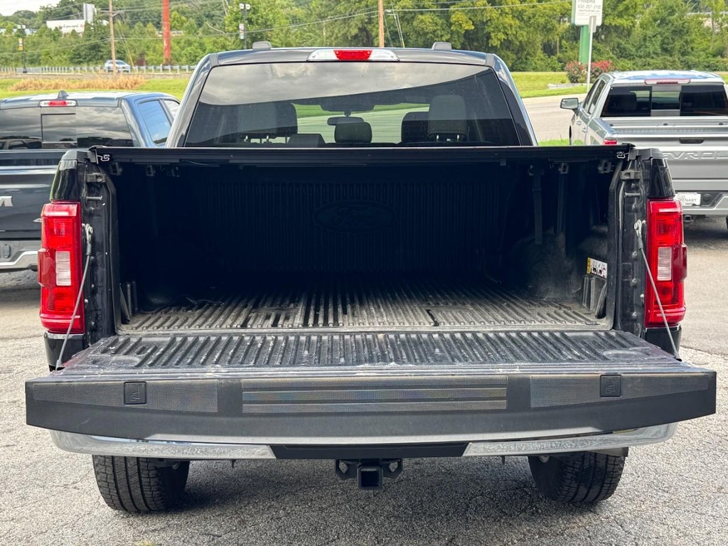 Ford F-150 Vehicle Full-screen Gallery Image 06
