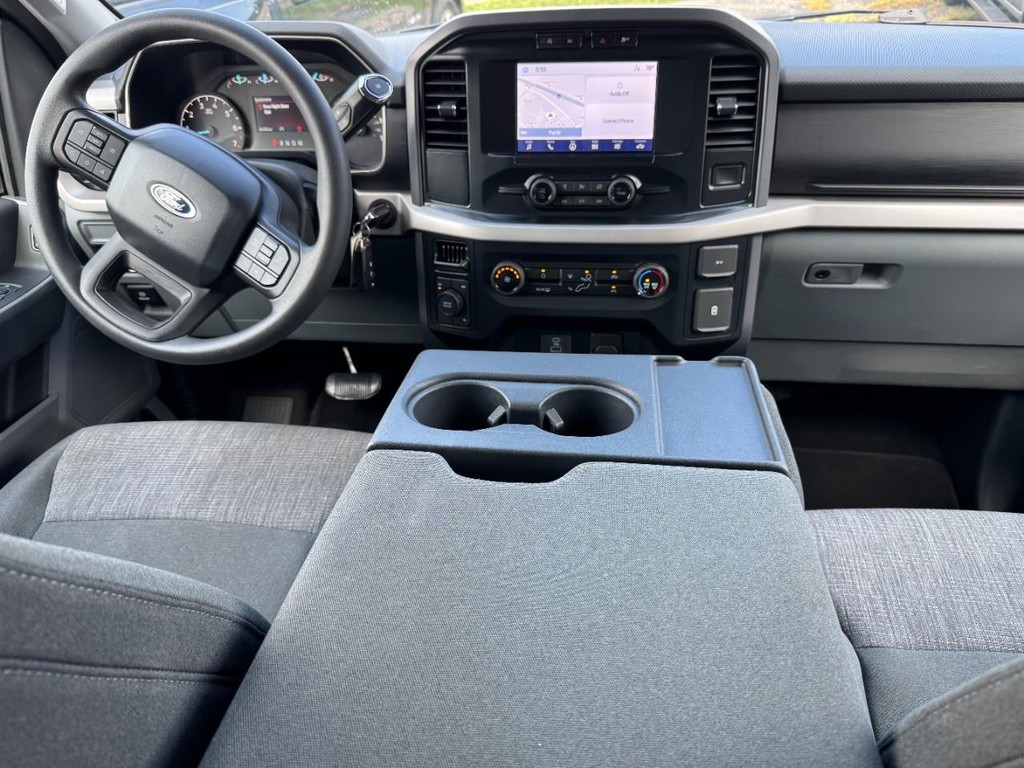 Ford F-150 Vehicle Full-screen Gallery Image 13