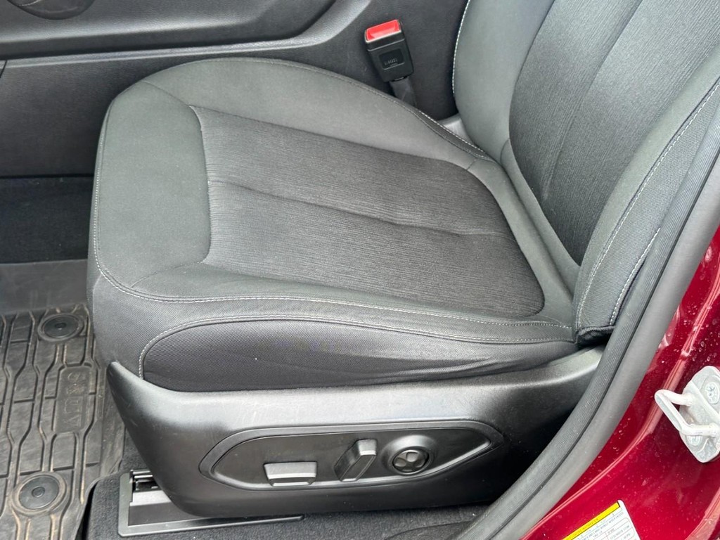 Jeep Grand Cherokee Vehicle Full-screen Gallery Image 24