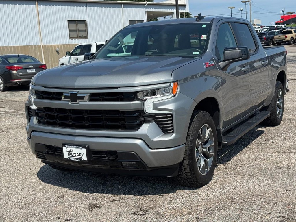 Chevrolet Silverado 1500 Vehicle Full-screen Gallery Image 10