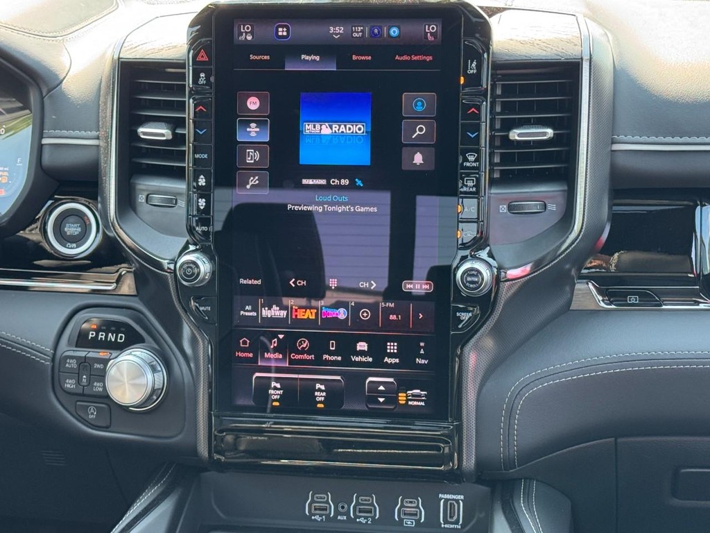 Ram 1500 Vehicle Full-screen Gallery Image 10