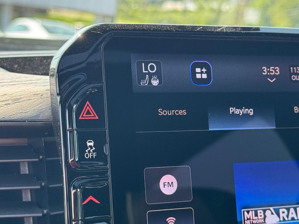 Ram 1500 Vehicle Full-screen Gallery Image 16