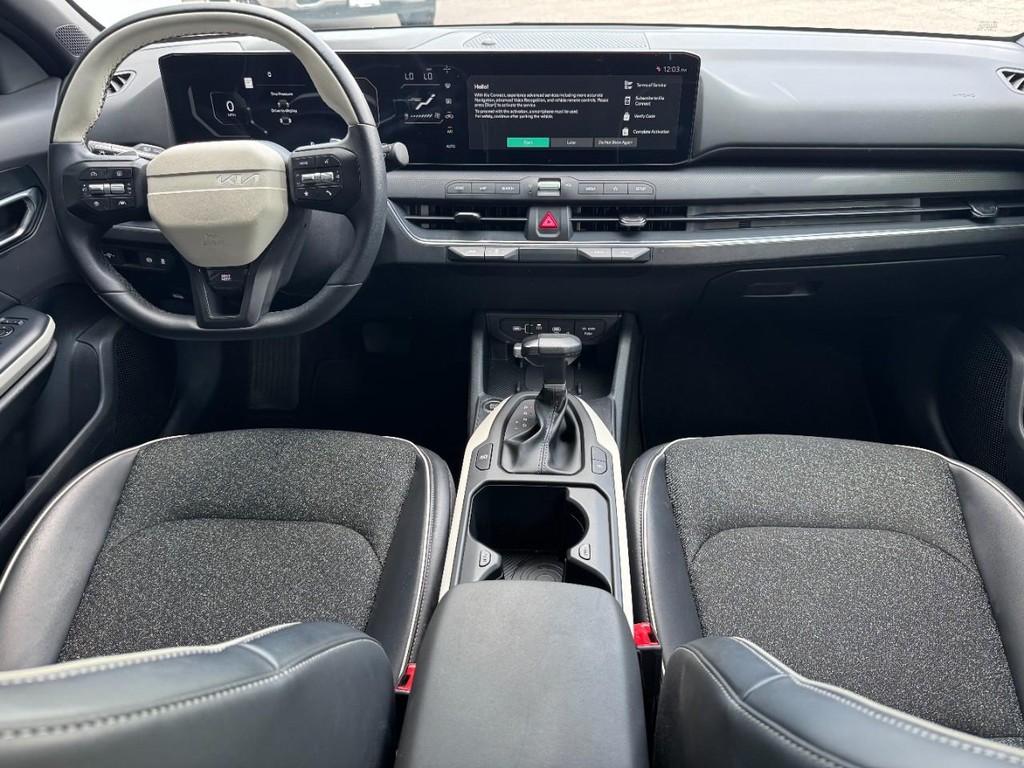 Kia K4 Vehicle Full-screen Gallery Image 13