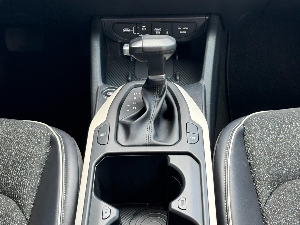 Kia K4 Vehicle Full-screen Gallery Image 16